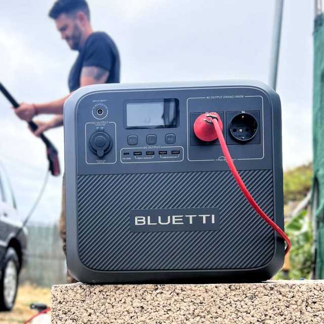 Bluetti AC180