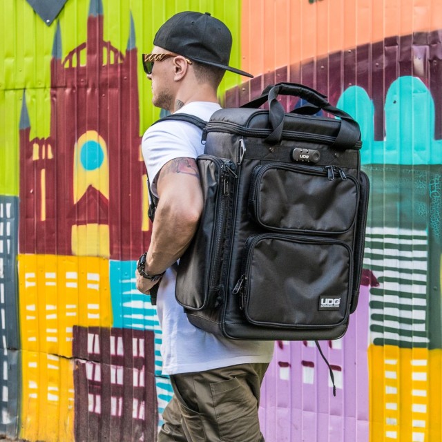 UDG Ultimate ProducerBag Large Black/Orange Inside (U9022BL/OR)