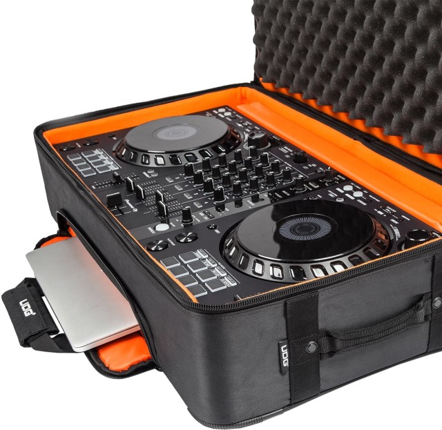 UDG Ultimate MIDI Controller Backpack Large Black/Orange Inside MK2 (U9104BL/OR)
