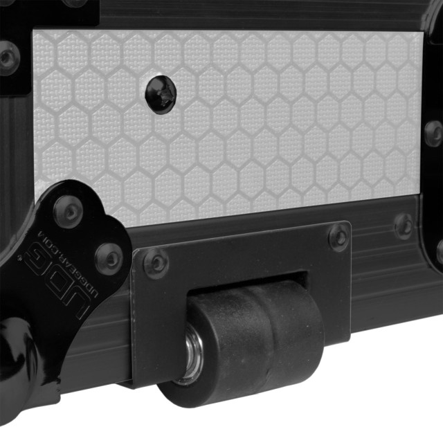 UDG Ultimate FlightCase Portable Z-Style DJ Table Wh Plus(W) (U91072WH)