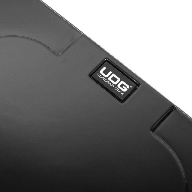 UDG Ultimate NI Traktor Kontrol S4 MK3 Equipment Cover Black (U94118BL)