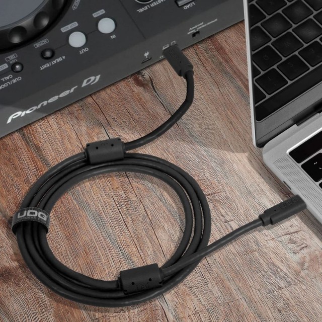 UDG Ultimate Cable USB 3.2 C-C Black Straight 1.5m (U99001BL)