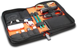 UDG DIGI Wallet Small Black/Orange (U9982BL/OR)