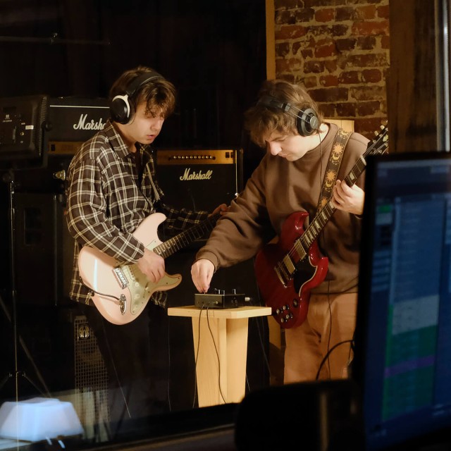 �������� ����� Antelope Audio Zenith 2