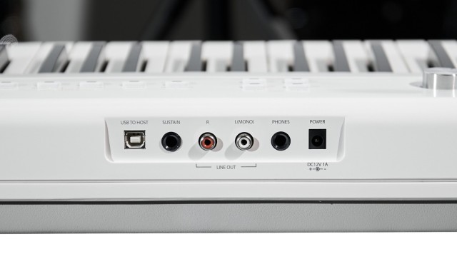 Artesia Performer White