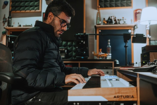 MIDI-��������� Arturia KeyLab 49 mk3 Black