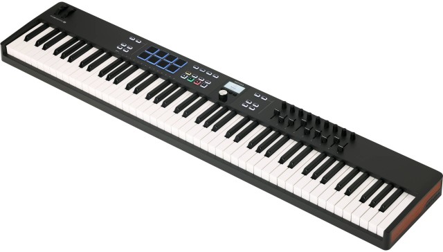 ����-���������� Arturia KeyLab Essential 88 mk3 Black