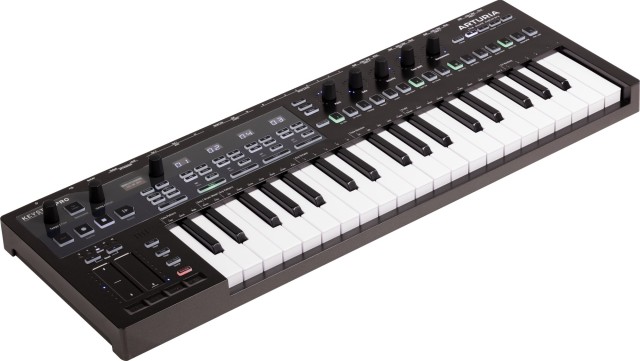 ����-���������� Arturia KeyStep Pro Chroma