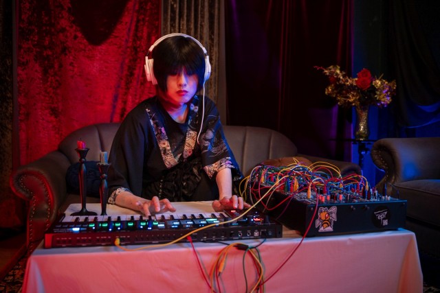 ����-���������� Arturia KeyStep Pro Chroma