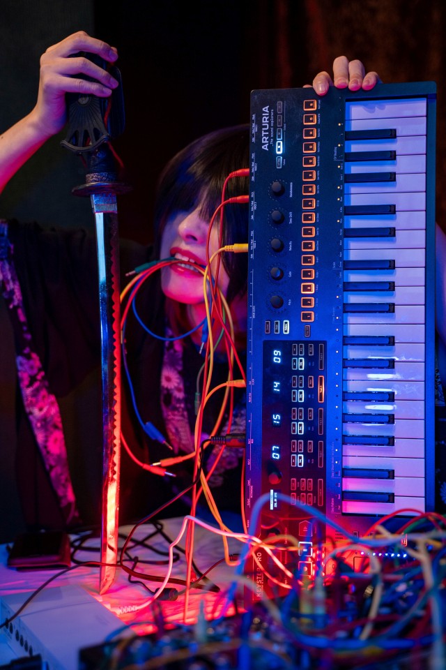 ����-���������� Arturia KeyStep Pro Chroma