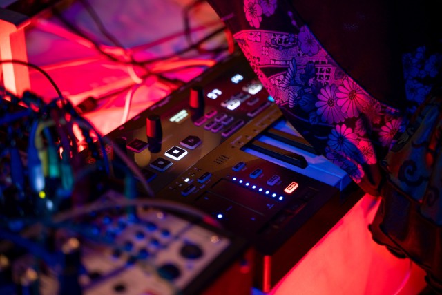 ����-���������� Arturia KeyStep Pro Chroma