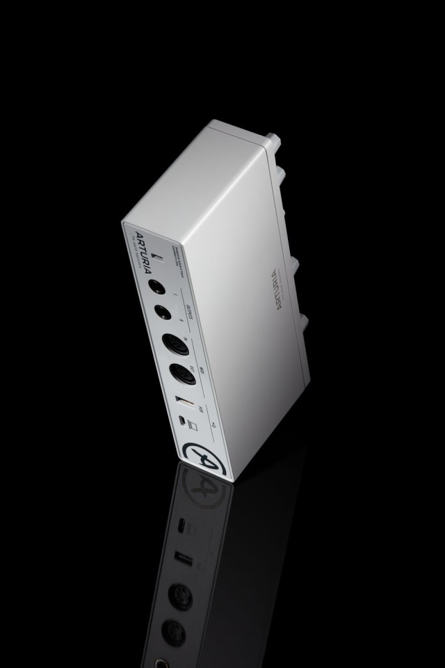 ������� ����� Arturia MiniFuse 2 White