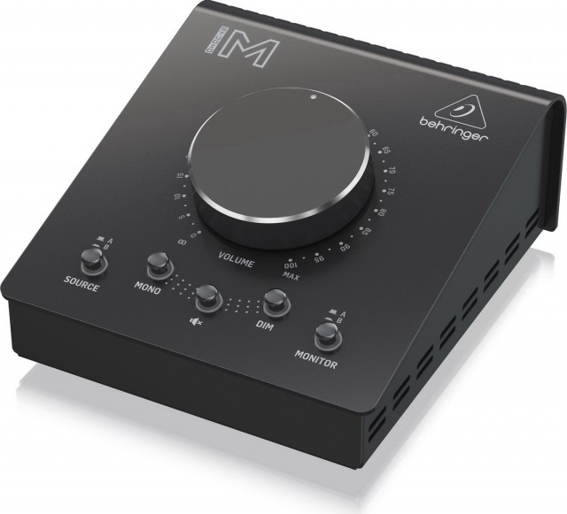 ���������� ���������� Behringer Studio M