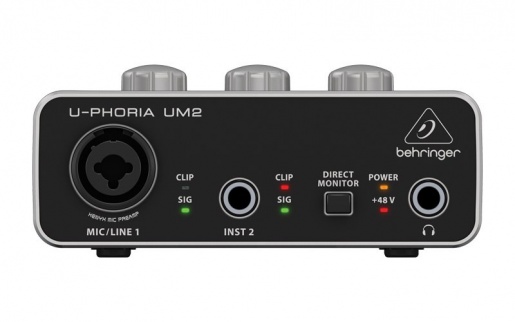Behringer U-Phoria UM2