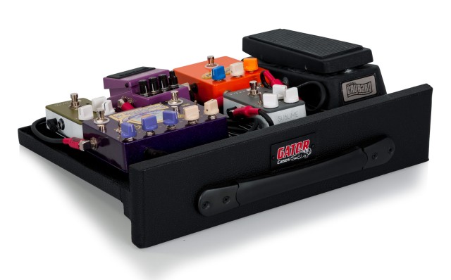 ��������� GATOR GPT-BLACK Pedal Board
