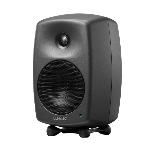 ��������� ������� Genelec 8030CP