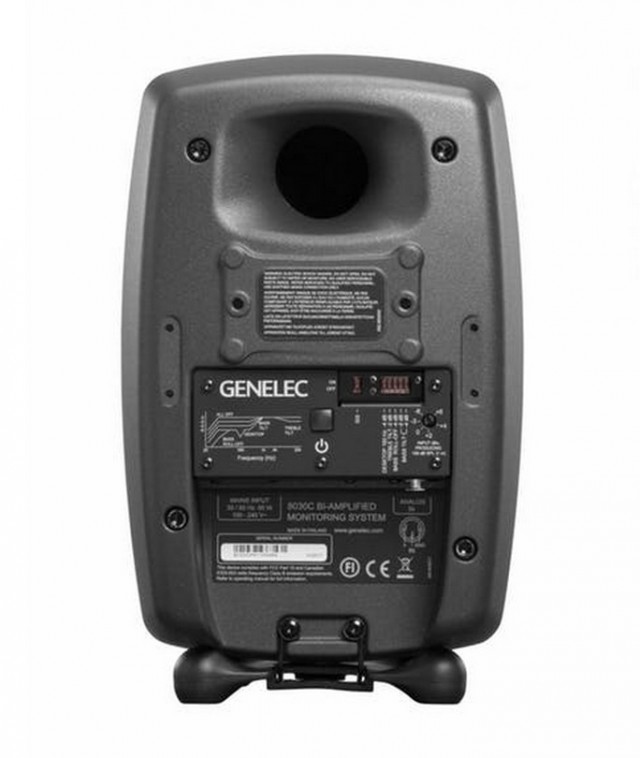 ��������� ������� Genelec 8030A