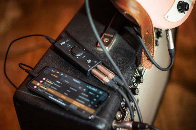 ������ ������ IK MULTIMEDIA iRIG USB