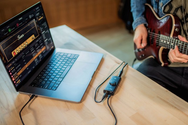 ������ ������ IK MULTIMEDIA iRIG USB