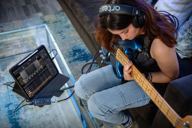 ������ ������ IK MULTIMEDIA iRIG USB