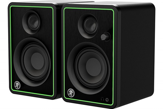 ��������� ������� Mackie CR3-X