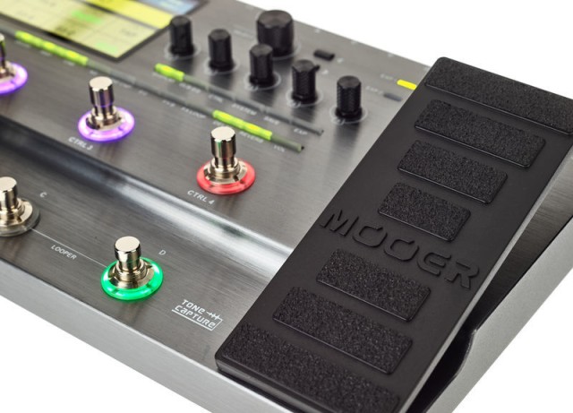 ������ ������ MOOER GE300