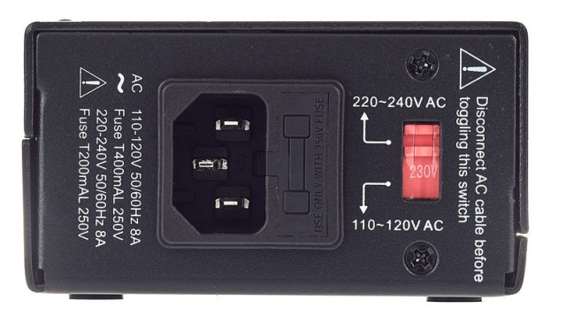 ������� �������� MOOER MACRO POWER S12