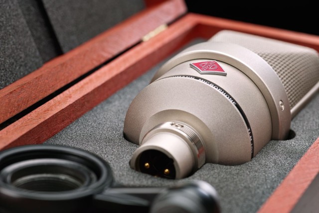 ��������� �������� Neumann TLM 103