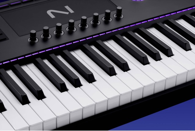MIDI-��������� Native Instruments Komplete Kontrol S88 MK3