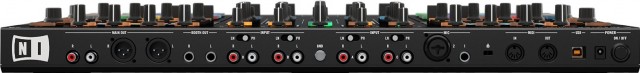 Native Instruments Traktor Kontrol S8