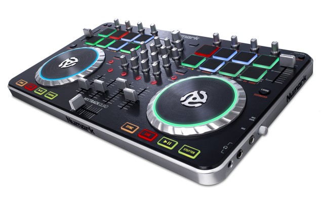 Numark MixTrack Quad