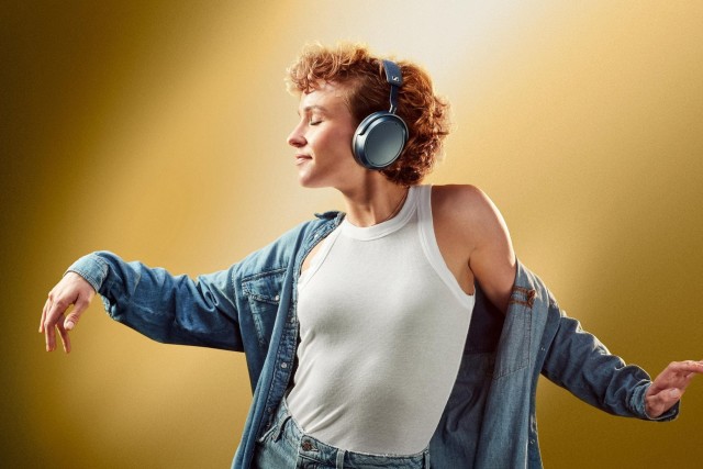 Sennheiser MOMENTUM 4 Wireless Denim