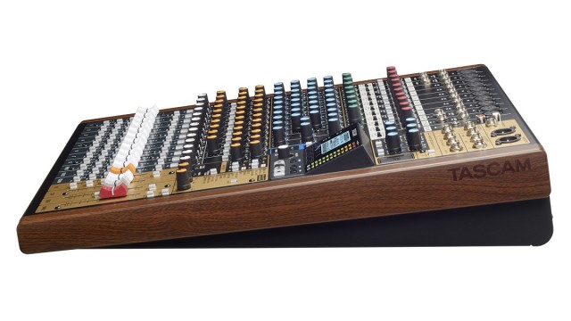 Tascam Model 16